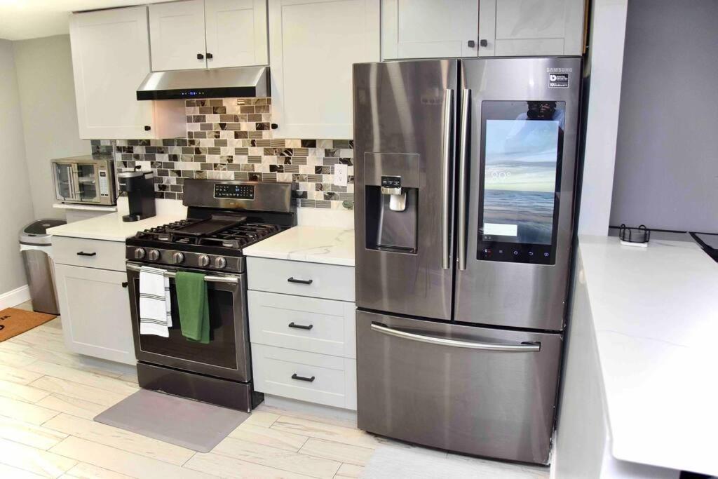 Appartement 3 Bedroom Duplex W Large Backyard New York